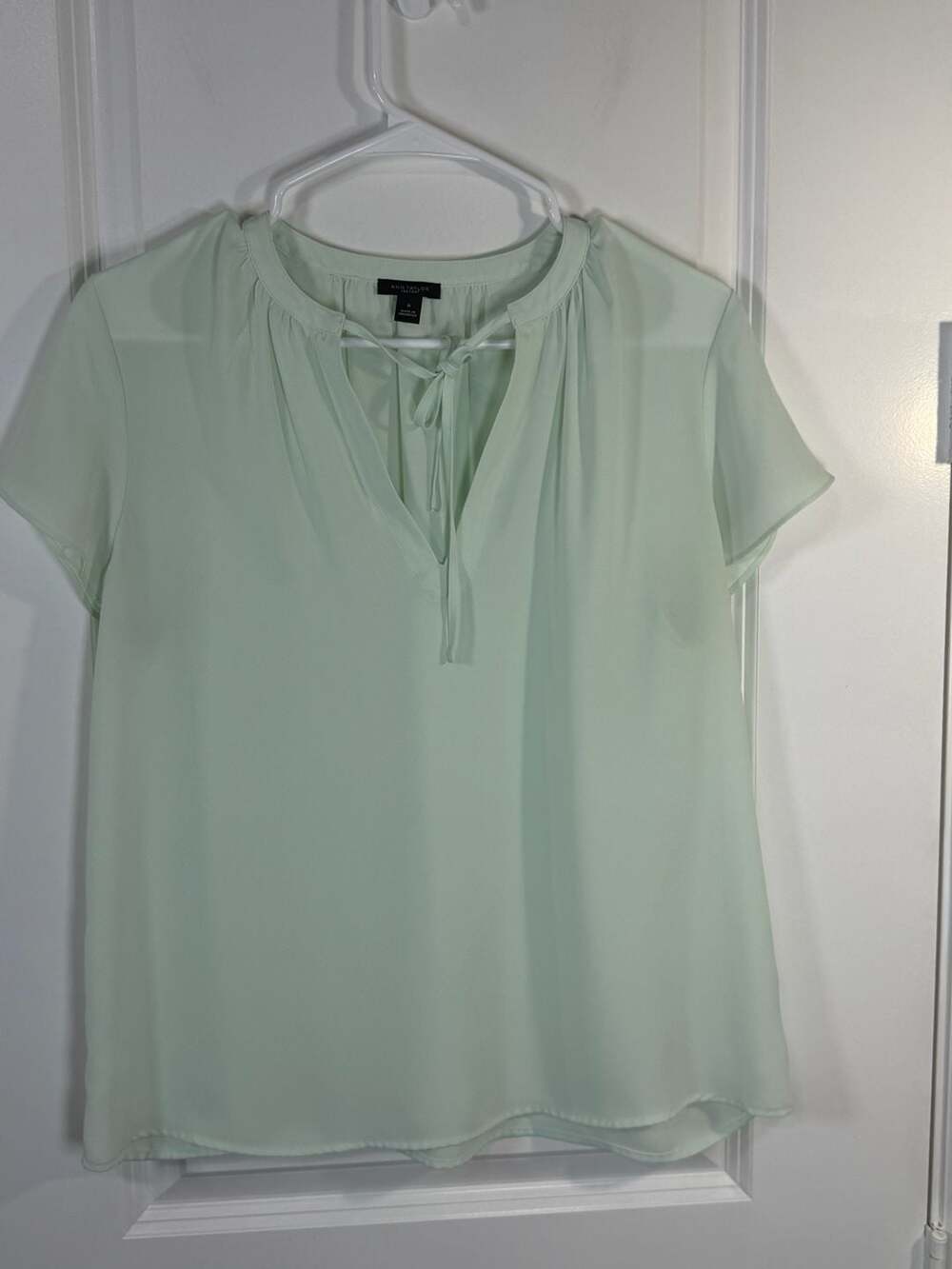 Ann Taylor Factory Mint Green Tie-Neck Short Sleeve Blouse Size M